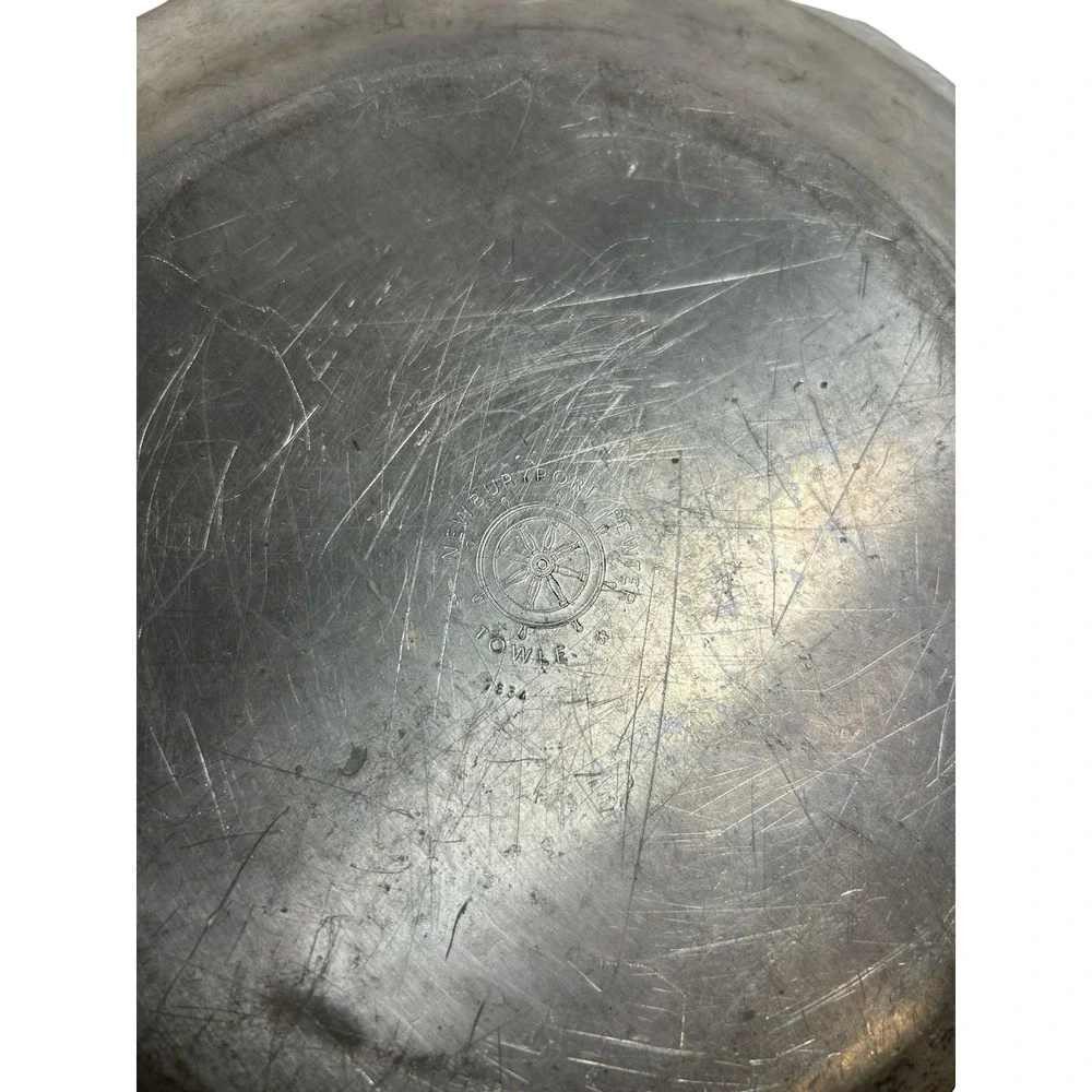 Towle Newburyport Pewter Round Bowl Floral Border Vintage Metalware 9.5 Inch